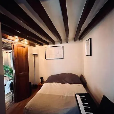 Appartamento Artist's Loft In Center Parigi